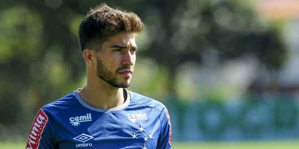 Lucas Silva é o volante titular do Cruzeiro (Reprodução: Gustavo Aleixo)