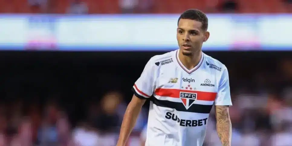 Matheus Alves é uma das joias do São Paulo (Reprodução: Marcello Zambrana) Matheus Alves é uma das joias do São Paulo (Reprodução: Marcello Zambrana)