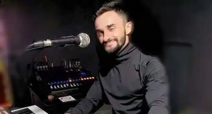 Maicon Antunes tinha 31 anos e era vocalista da banda Coração de Néon (Foto: Divulgação/Redes)