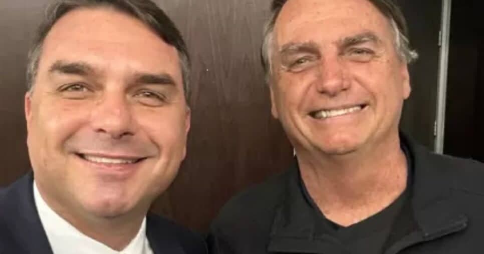 "Humilhação deixará cicatrizes": Filho de Bolsonaro choca em relato sobre desfecho do pai