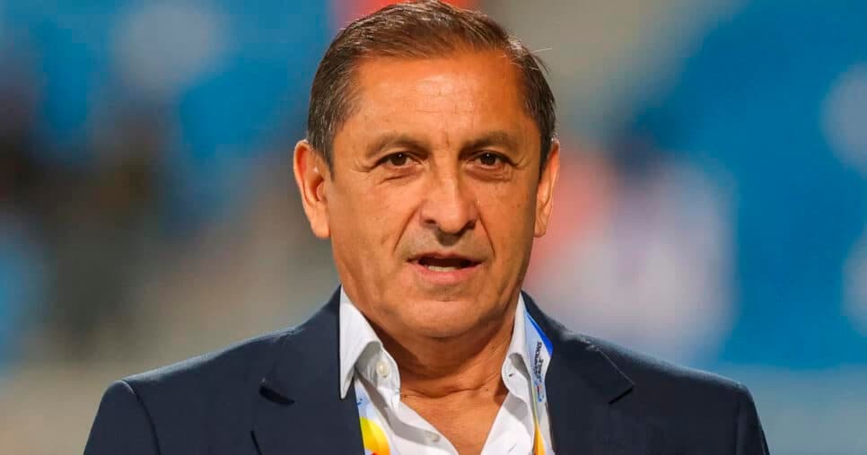 Enquanto Mano Menezes recebe R$1,2M no Grêmio, esse é o salário que Ramón Díaz vai receber no Internacional