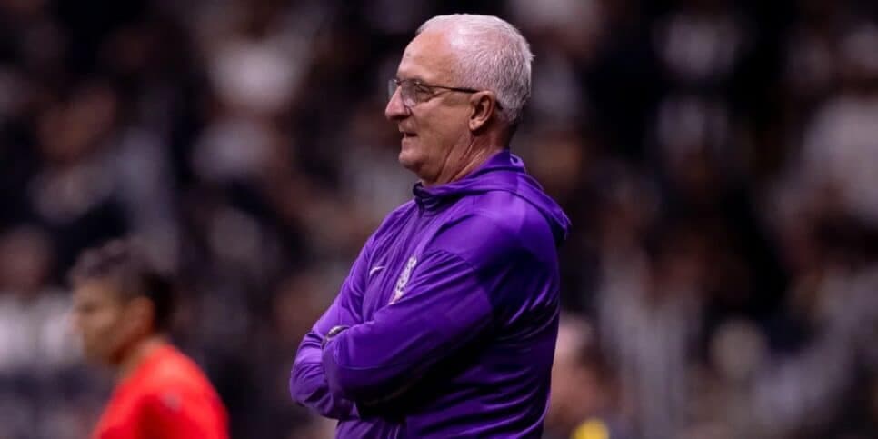 Dorival vibra com retorno triunfal de zagueiro de R$ 5M para salvar o Corinthians