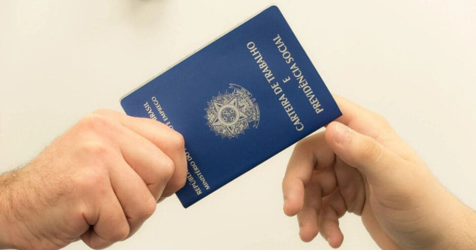 180 dias de folga: Lei trabalhista em vigor salva lista de CLTs com descanso sem desconto no salário
