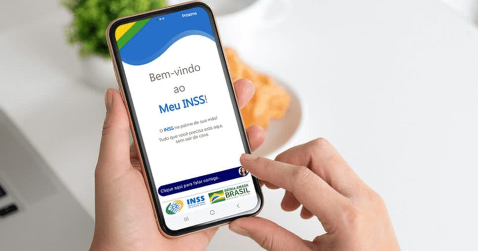 Aposentadoria aos 57 anos com 15 de contribuição ao INSS é permitida? Entenda o que diz a lei
