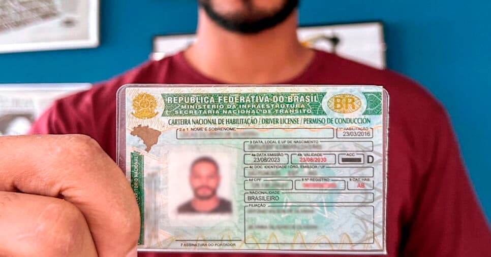 7 pontos e multa imperdoável: Descubra o tempo máximo que pode dirigir com a CNH vencida