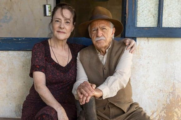 Cunegundes e Quinzinho em Êta Mundo Melhor! (Foto: Reprodução / Globo)
Cunegundes e Quinzinho em Êta Mundo Melhor! (Foto: Reprodução / Globo)
