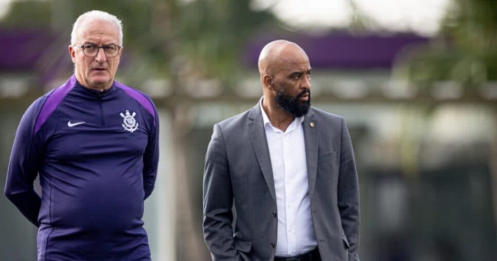 Corinthians anuncia contratação de atacante matador e corre contra o tempo pra registrar craque