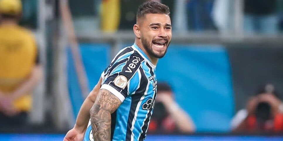 João Pedro deve retornar ainda em agosto aos gramados (Reprodução: Lucas Uebel) João Pedro deve retornar ainda em agosto aos gramados (Reprodução: Lucas Uebel)