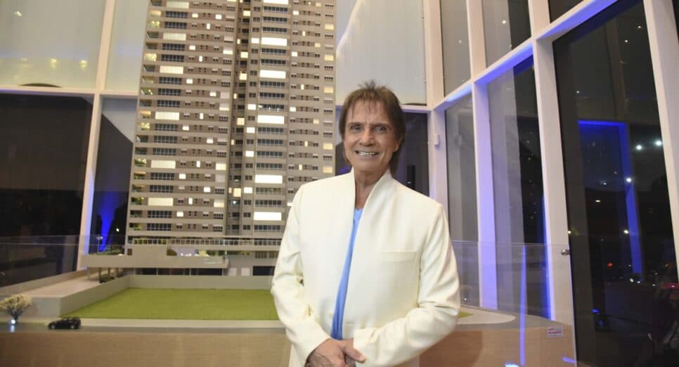 O rei apresentado o projeto do Horizonte Parque Flamboyant, em Goiânia (Foto: Reprodução/ Cristiano Borges)