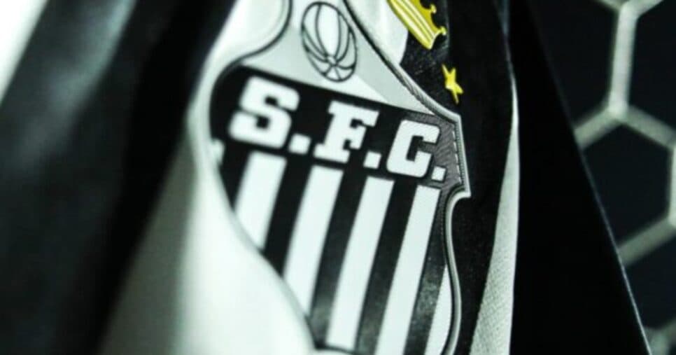 Medalhão do Santos arruma às malas pra assinar com novo time da Europa - Foto: Internet Medalhão do Santos arruma às malas pra assinar com novo time da Europa - Foto: Internet
