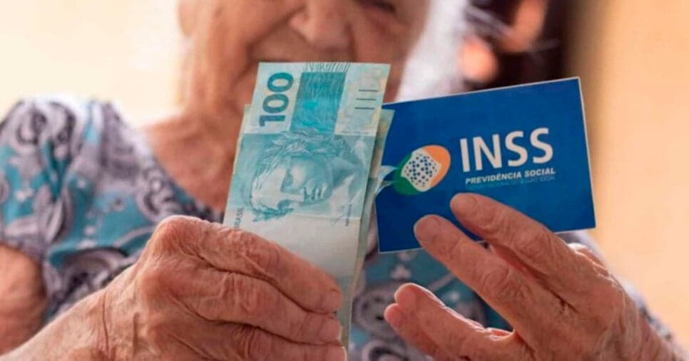 PIX de R$ 1518: Aposentados em festa com maior presente do INSS e prazo de 45 dias