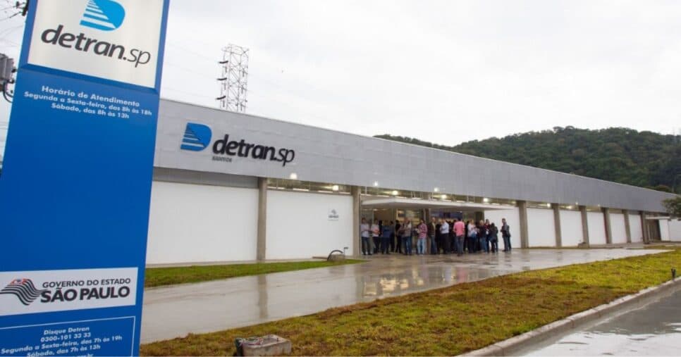 Informe do Detran chega com benefício para motoristas com 60, 65, 70 e 80 anos