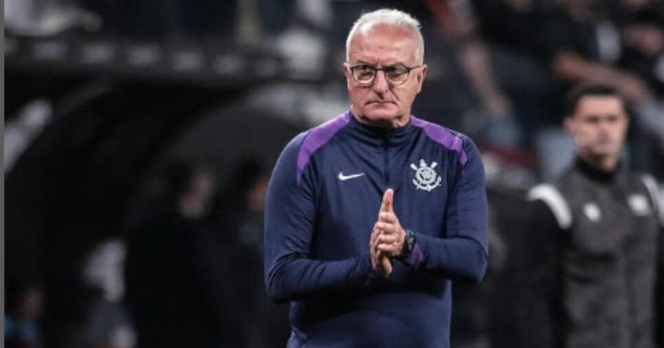 Dorival Jr. diz SIM para arrancar atacante de R$45M do Flamengo ao Corinthians
