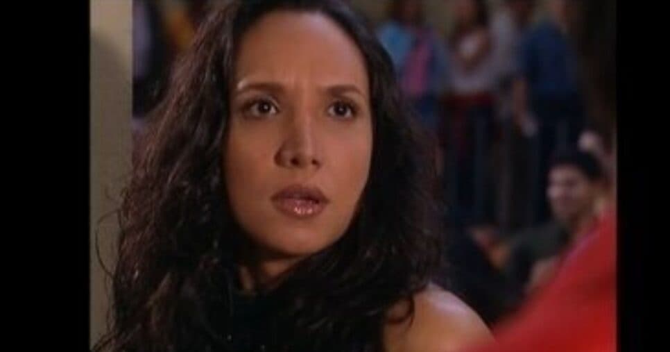 Maria Maya como Regininha em Senhora do Destino, na Globo (Foto Reprodução/Montagem/Lennita/TV Foco/Globoplay)