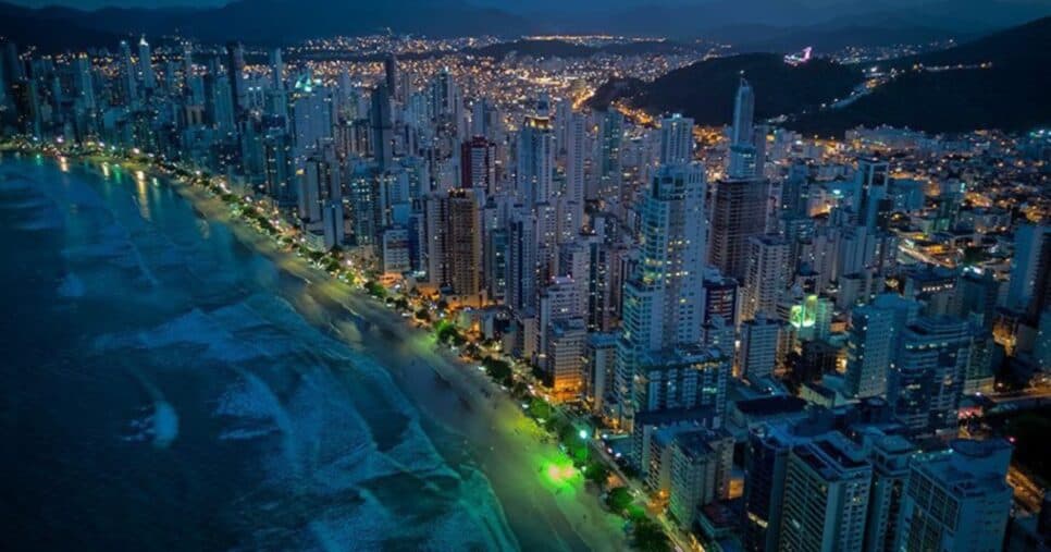 Balneário Camboriú (Foto: Reprodução/ Internet) Balneário Camboriú (Foto: Reprodução/ Internet)
