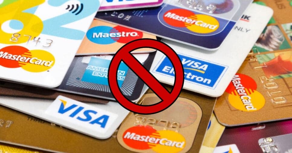 Itaú, Nubank e mais: 3 situações que liberam o cancelamento do cartão de crédito por lei