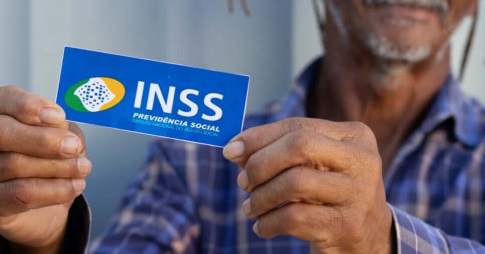 Informe fundamental do INSS deve ser lido hoje (06/12) por todos os beneficiários