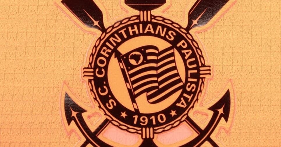 Rasteira no Flamengo: Dorival escolhe atacante de maior rival como 1º reforço do Corinthians em 2026