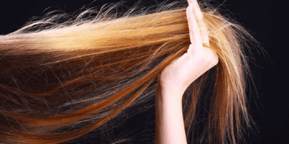 Cabelo com frizz (Foto: Reprodução/Internet)