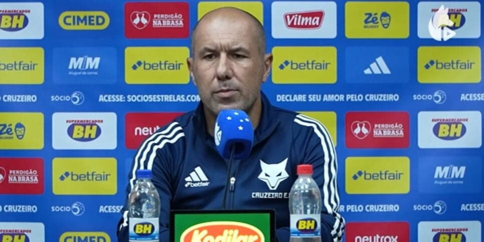Flamengo prepara contratação de centroavante como 1º reforço para Leonardo Jardim