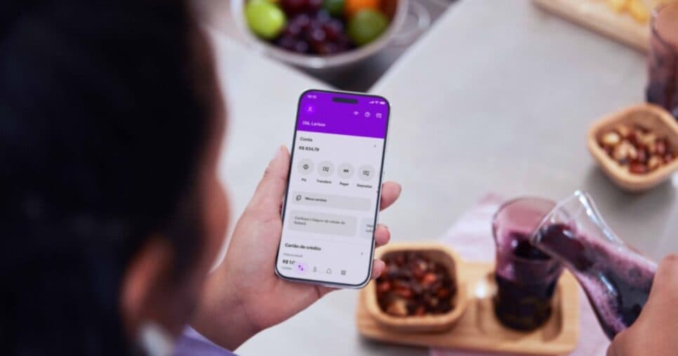 Nubank informa cobrança de tarifa de R$6,50 a cada vez que esse serviço for usado em 2026