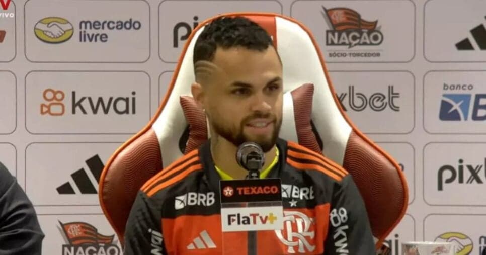 Michael confirma saída do Flamengo e pode jogar em gigante da Série A em 2026