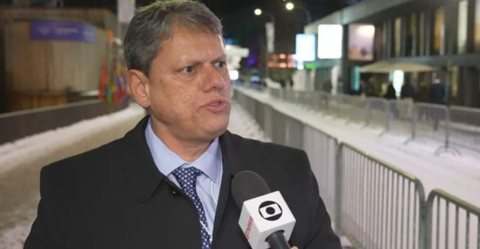 Tarcísio libera idosos de 3 dívidas e surpreende (Foto: TV Globo) Tarcísio libera idosos de 3 dívidas e surpreende (Foto: TV Globo)