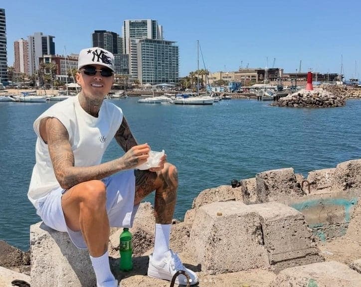 Jogador do Flamengo quebra silêncio sobre ser gay (Foto: Reprodução / Instagram)
