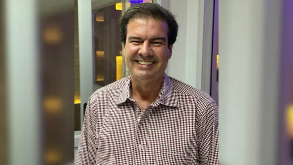 Apresentador Manoel Branco, de afiliada da Band - Foto: Montagem Apresentador Manoel Branco, de afiliada da Band - Foto: Montagem
