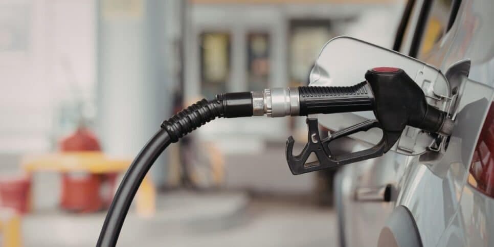 Posto de combustível precisa deixar claro a precificação (Reprodução: Canva) Posto de combustível precisa deixar claro a precificação (Reprodução: Canva)