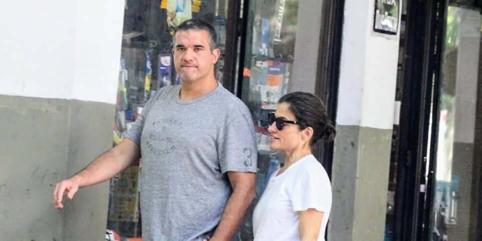 Renata Vasconcellos e Miguel Athayde flagrados na rua (Reprodução: Dan Delmiro / AgNews) Renata Vasconcellos e Miguel Athayde flagrados na rua (Reprodução: Dan Delmiro / AgNews)