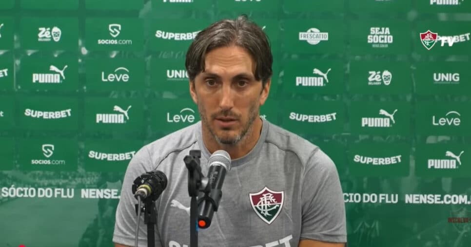 Cano fora do Fluminense? Zubeldía confirma situação do centroavante no elenco