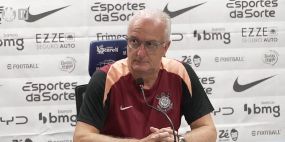Dorival Jr no Corinthians (Reprodução: Youtube) Dorival Jr no Corinthians (Reprodução: Youtube)