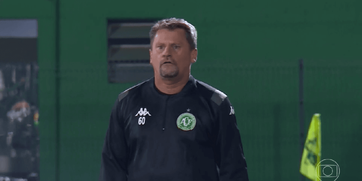 Demissão do técnico da série A, Fábio Matias (Foto: Reprodução/Globo) Demissão do técnico da série A, Fábio Matias (Foto: Reprodução/Globo)