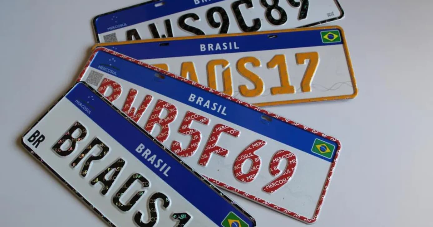 Pontos na CNH e multa: 3 erros nas placas que causam problemas aos motoristas