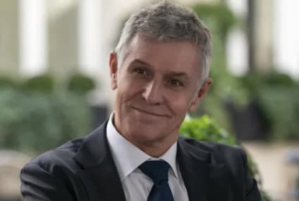 Morre ator de fenômeno da Netflix (Foto: Reprodução / Instagram)
Morre ator de fenômeno da Netflix (Foto: Reprodução / Instagram)