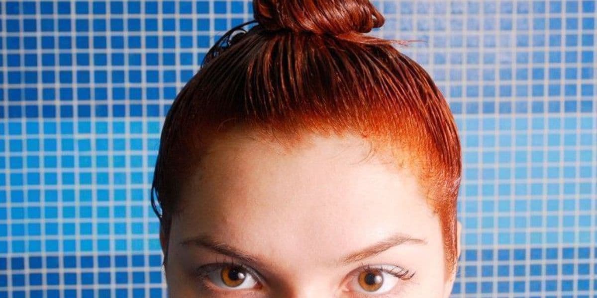Remova com facilidade as manchas de tinta na pele (Reprodução: Divulgação)