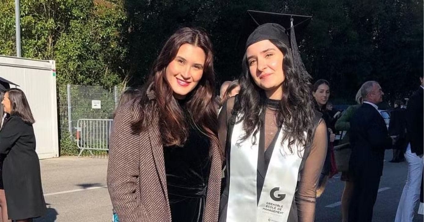 Laura Bonemer ao lado da sua irmã Bia (Foto Reprodução/Instagram)