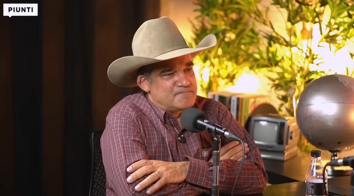 Apresentador presenciou morte na sua frente (Foto: Reprodução/ YouTube) Apresentador presenciou morte na sua frente (Foto: Reprodução/ YouTube)