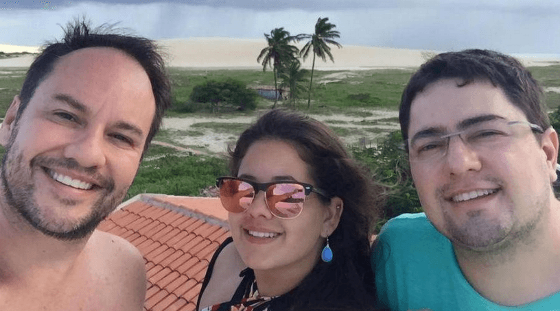 Karol Lannes com os pais (Foto: Reprodução / Instagram)
Karol Lannes com os pais (Foto: Reprodução / Instagram)