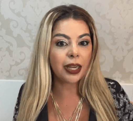 Ana Luz, mais conhecida como taróloga Vó Bahiana (Foto: Reprodução / Instagram) Ana Luz, mais conhecida como taróloga Vó Bahiana (Foto: Reprodução / Instagram)