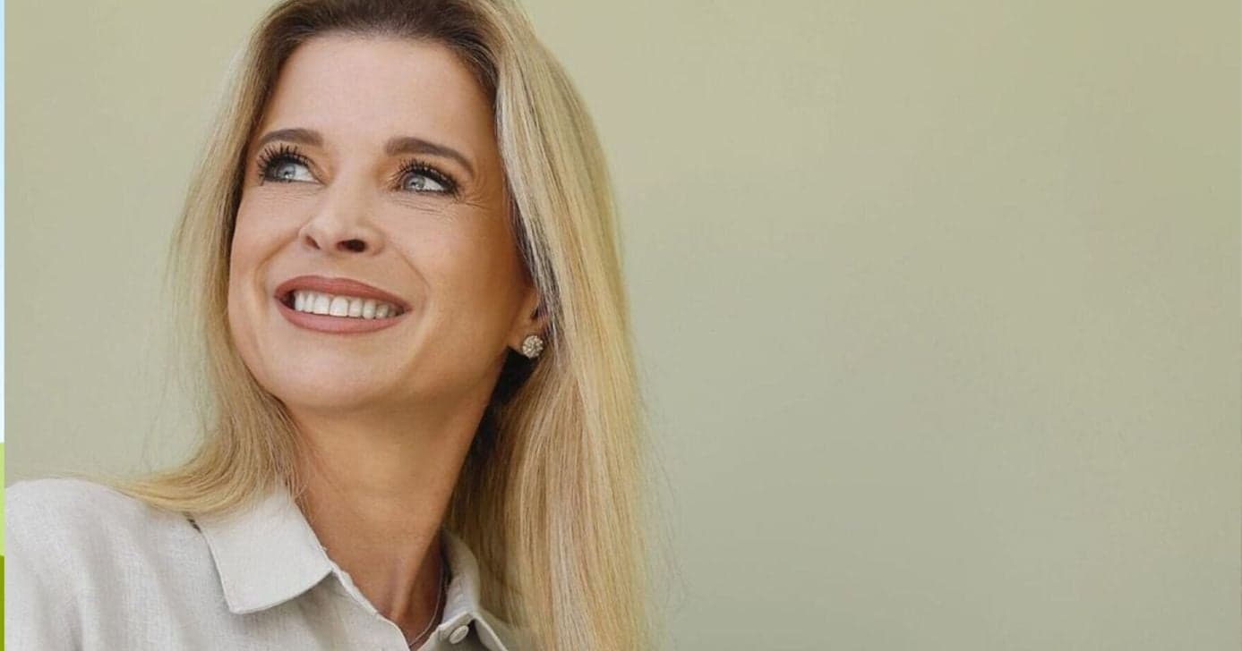 Atriz Cláudia Cruz vende flores aos 59 anos após sumir da TV - Foto: Montagem