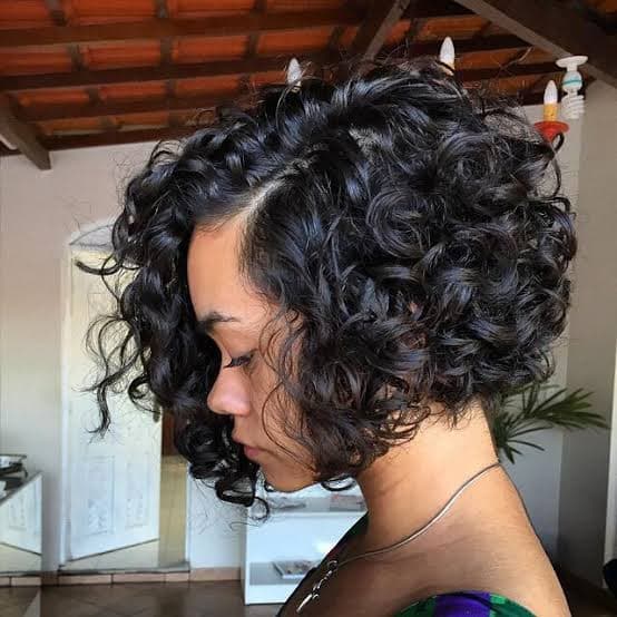 Corte Bob cacheado (Foto Reprodução) Corte Bob cacheado (Foto Reprodução)