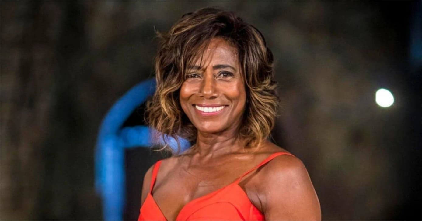 "Estava no Umbral": Carta psicografada de Glória Maria detalha passagem
