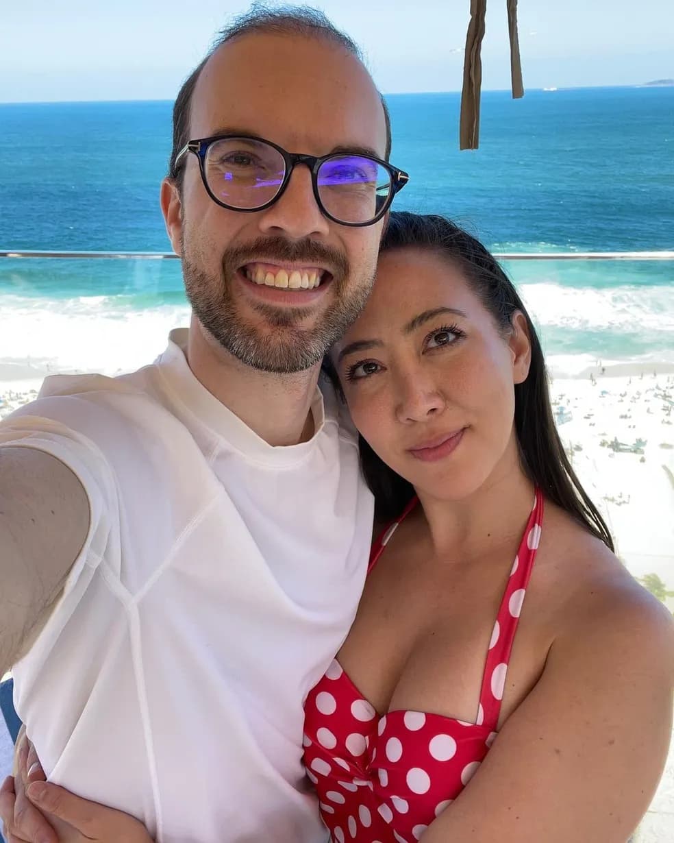 Ju Massaoka ao lado do marido (Foto: Reprodução/ Instagram)
