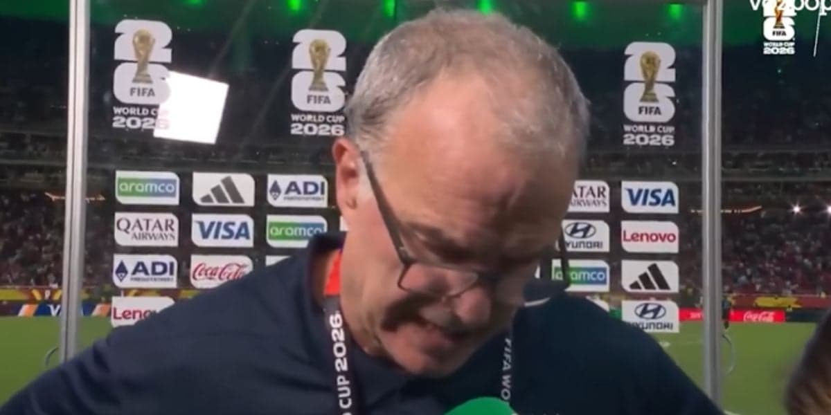 Marcelo Bielsa demitido do Uruguai (Reprodução: Youtube) Marcelo Bielsa demitido do Uruguai (Reprodução: Youtube)