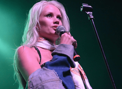 Cantora Lauren Bennett morre aos 37 anos (Foto: Reprodução / Instagram)
