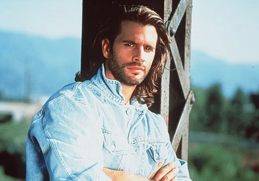 Lorenzo Lamas, galã de filmes de ação dos anos 80 e 90 (Foto: Reprodução / Instagram)
Lorenzo Lamas, galã de filmes de ação dos anos 80 e 90 (Foto: Reprodução / Instagram)