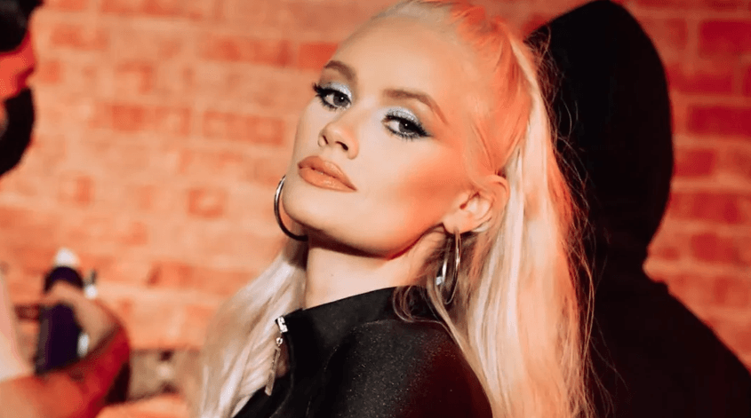Lauren Bennett participou de um dos maiores hits de 2011 (Foto: Reprodução / Instagram)