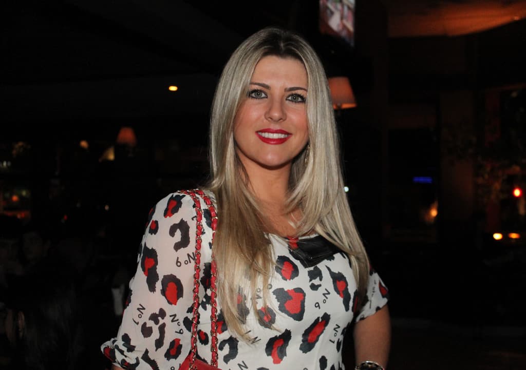 Saiba qual o futuro de Íris Stefanelli na RedeTV! após o fim do "Muito Show"